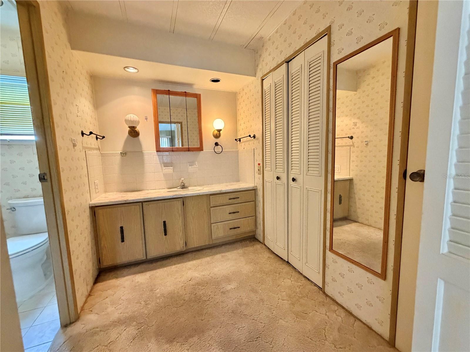 HAWTHORNE AT LEESBURG A COOP - Residential