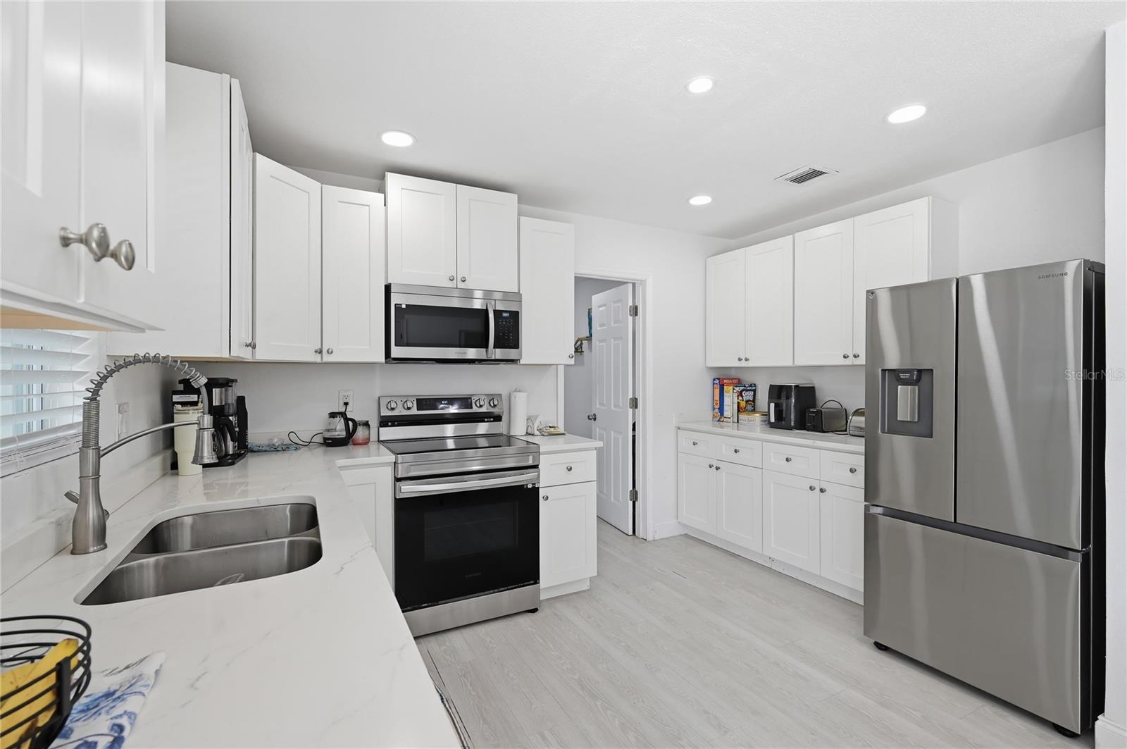 KENILWORTH SHORES SEC 07 - Residential