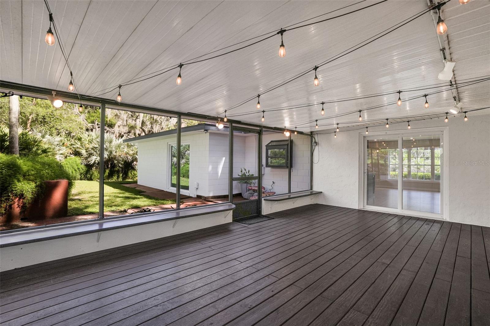 LAKE CRESCENT VIEW - Residential
