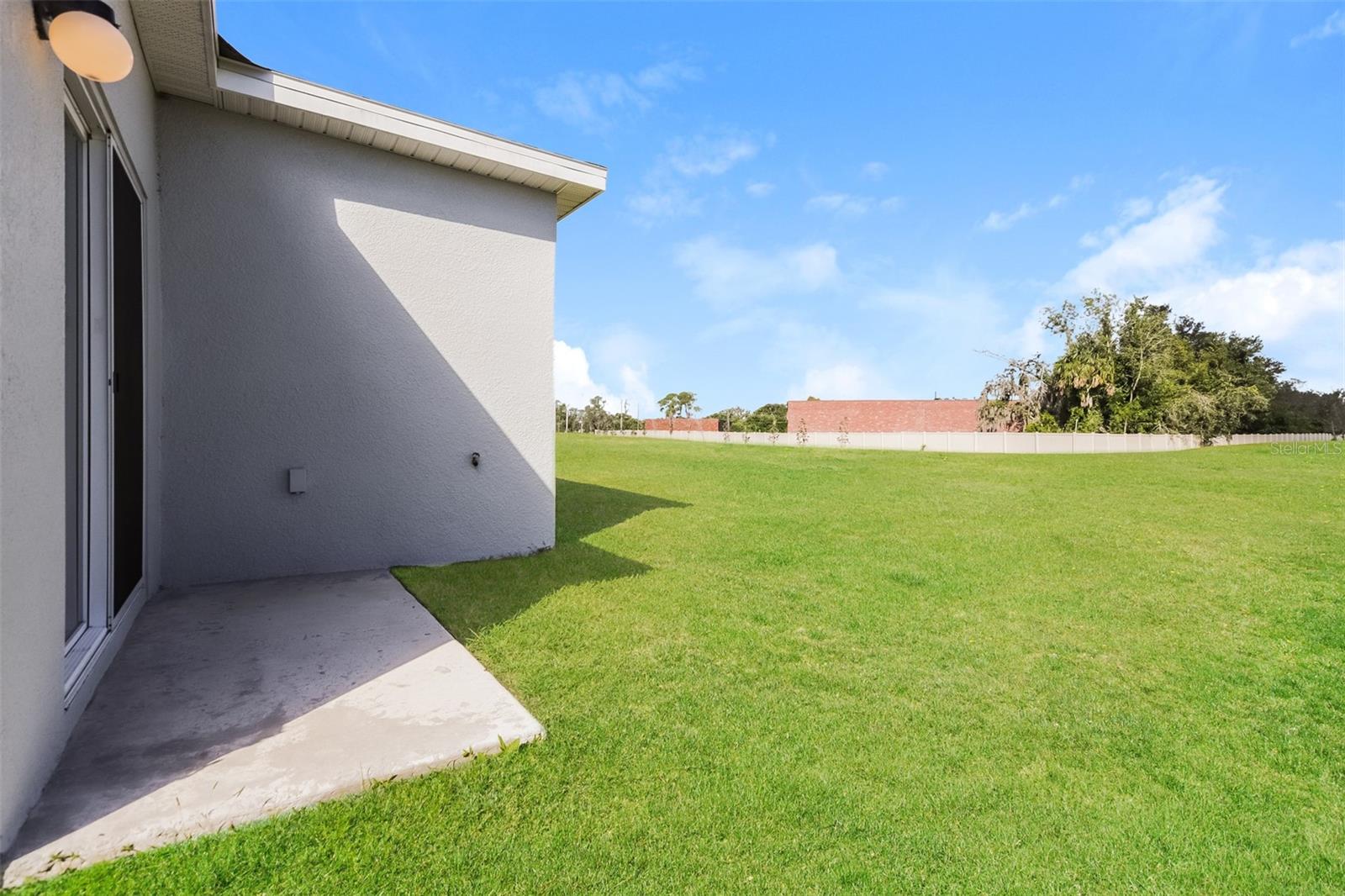 WINDSOR RESERVE PH 1 - Residential Lease