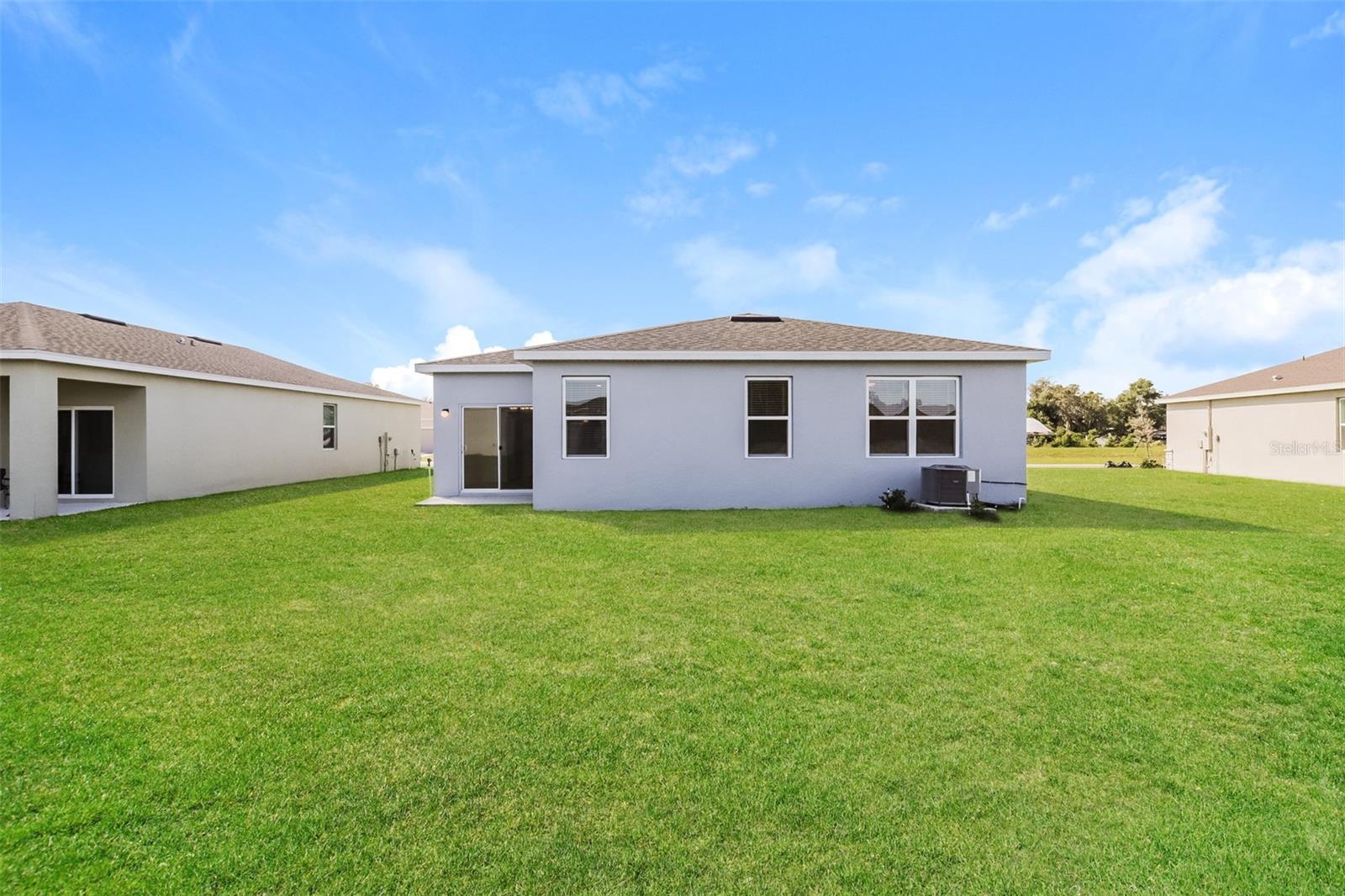 WINDSOR RESERVE PH 1 - Residential Lease