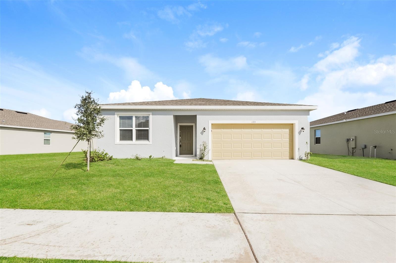 WINDSOR RESERVE PH 1 - Residential Lease