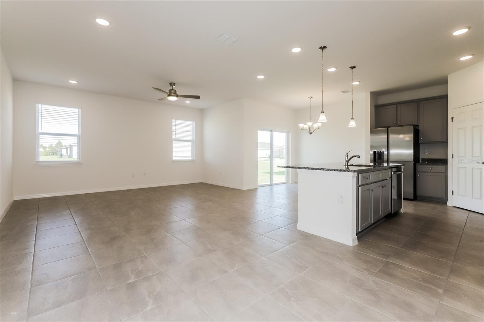 WINDSOR RESERVE PH 1 - Residential Lease