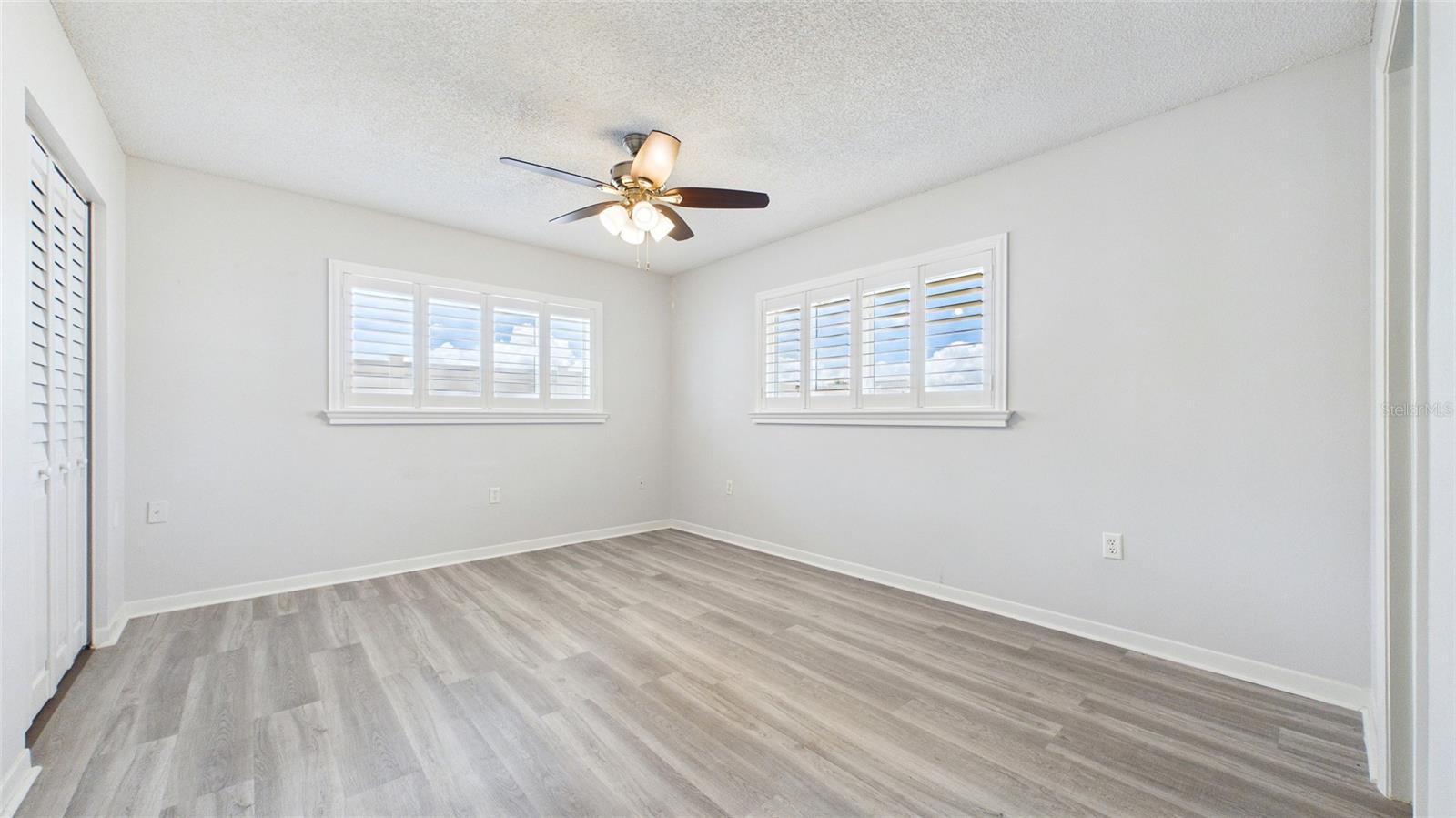 DEL WEBBS SUN CITY FLORIDA UN - Residential