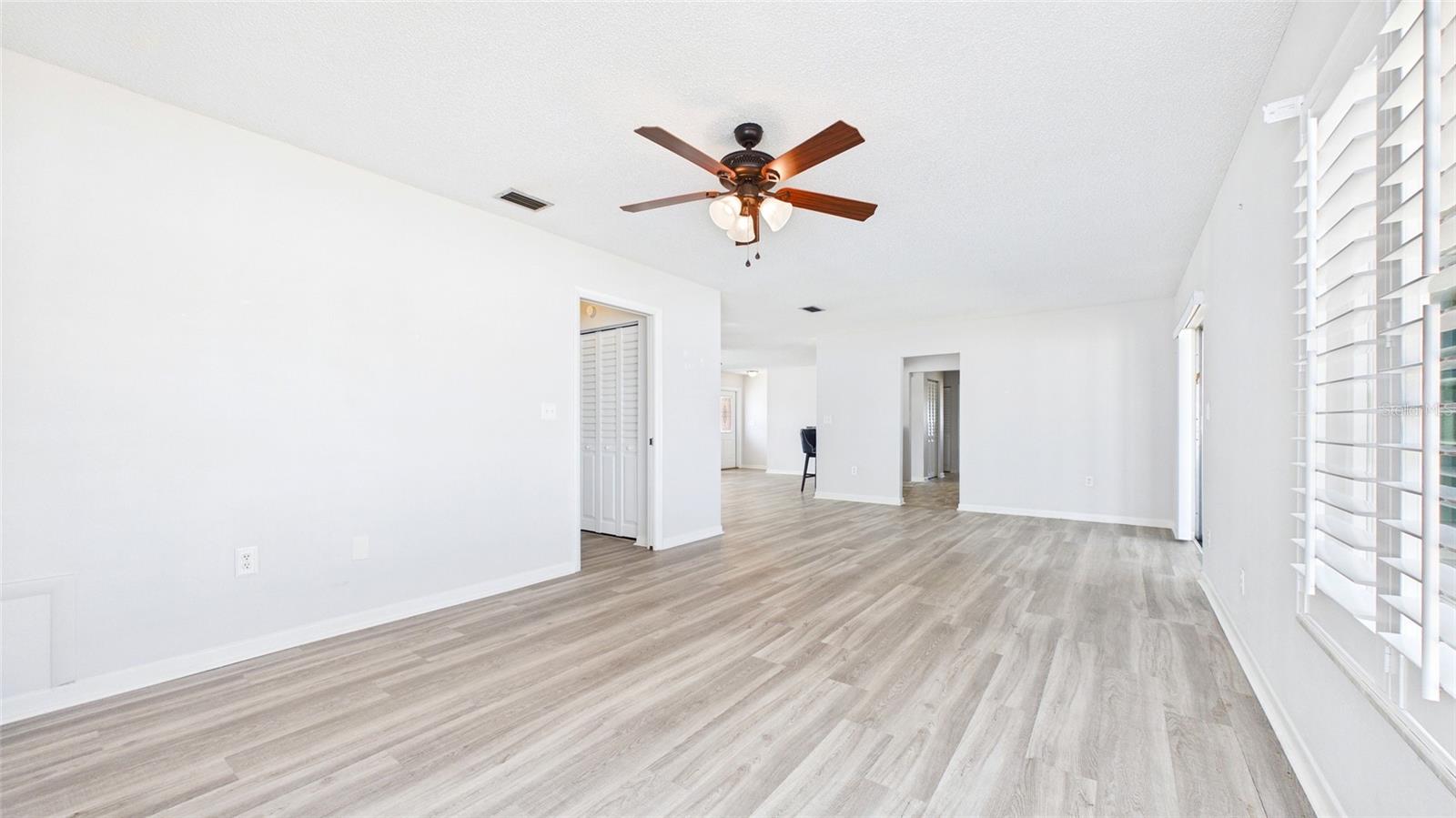 DEL WEBBS SUN CITY FLORIDA UN - Residential