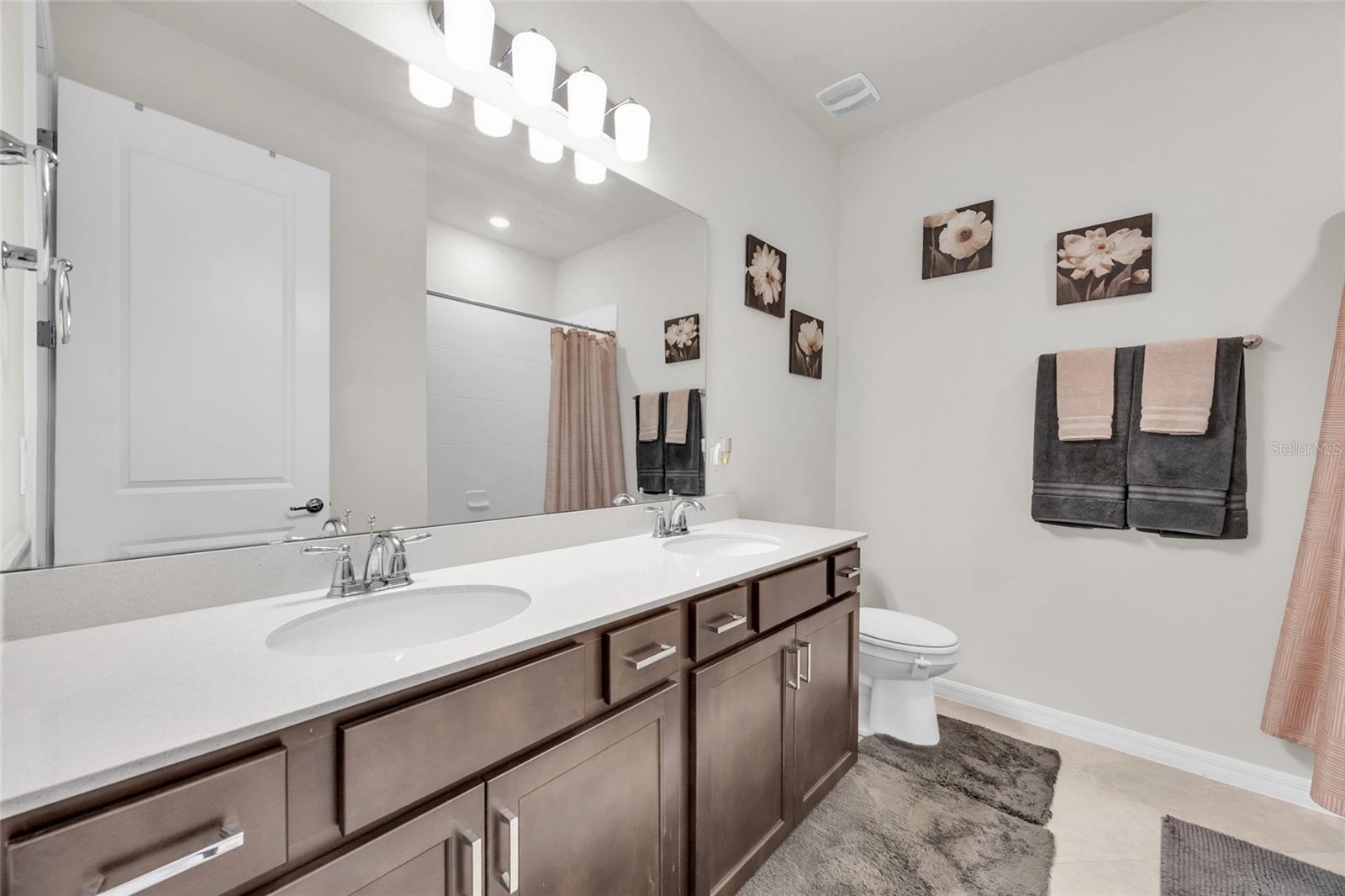 ESTS/LAKEVIEW PRESERVE - Residential