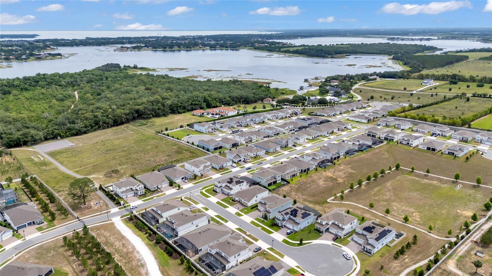 ESTS/LAKEVIEW PRESERVE - Residential