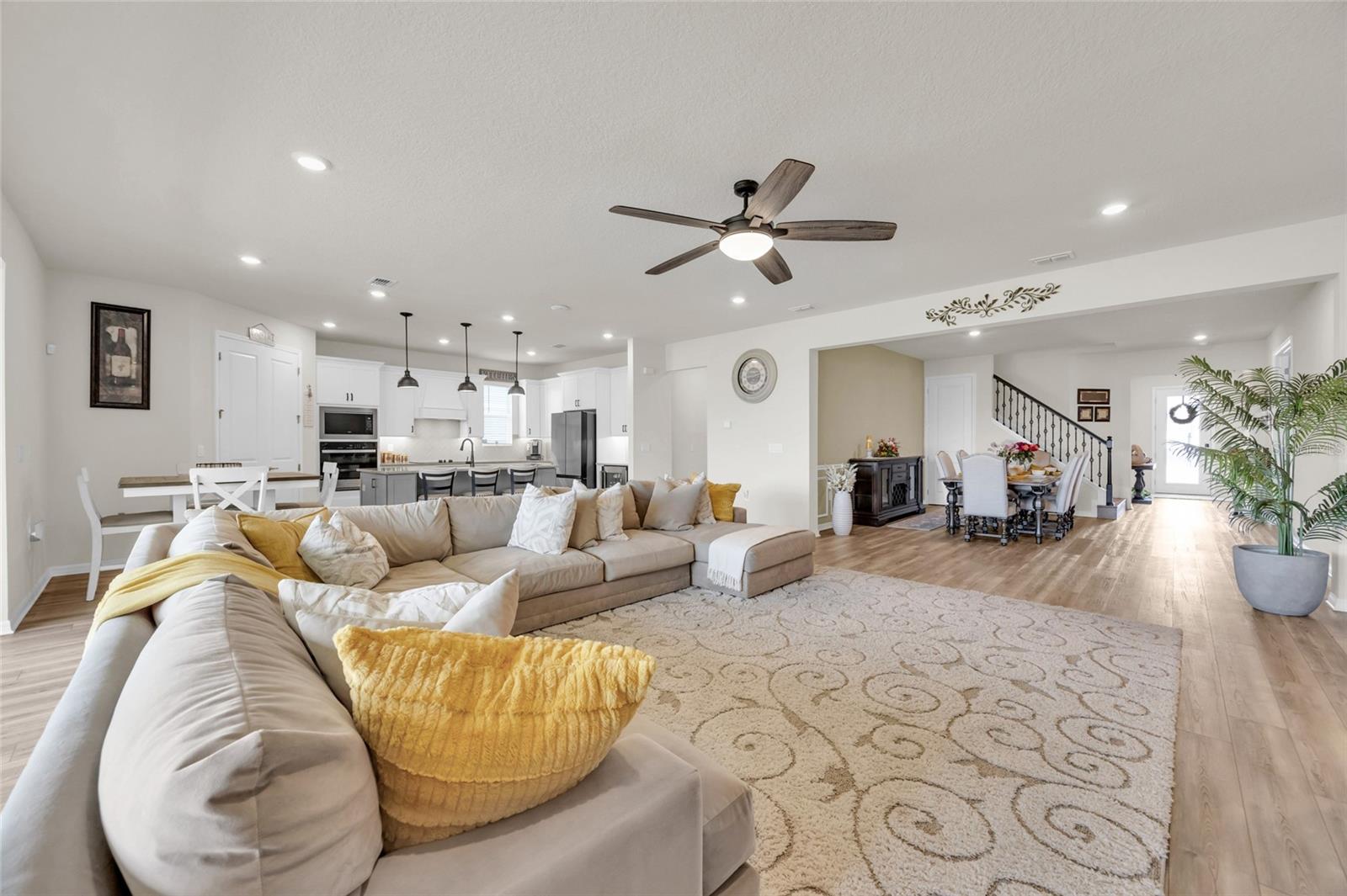 ESTS/LAKEVIEW PRESERVE - Residential