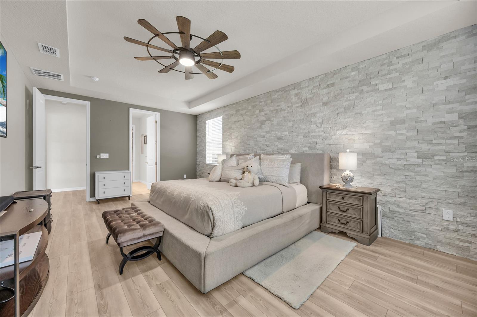 ESTS/LAKEVIEW PRESERVE - Residential