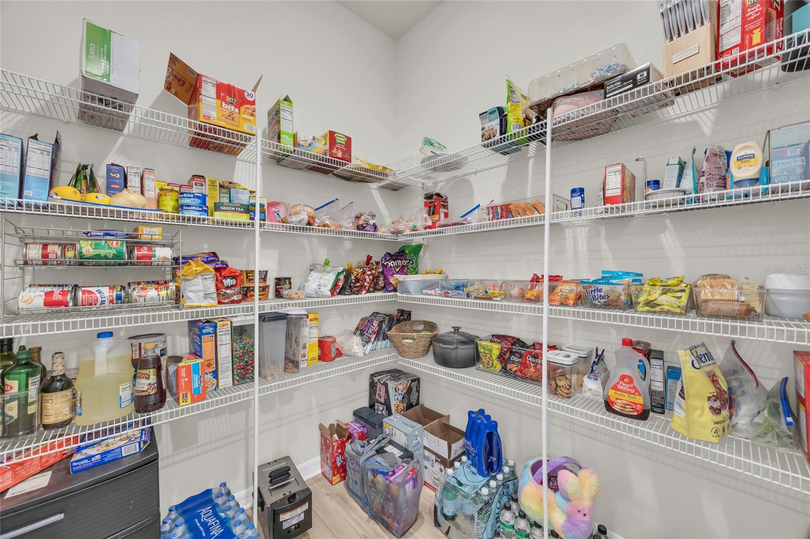 ESTS/LAKEVIEW PRESERVE - Residential