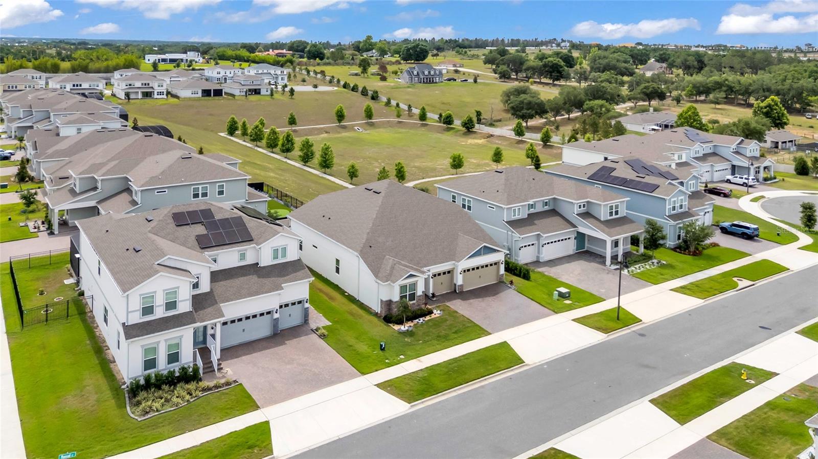 ESTS/LAKEVIEW PRESERVE - Residential