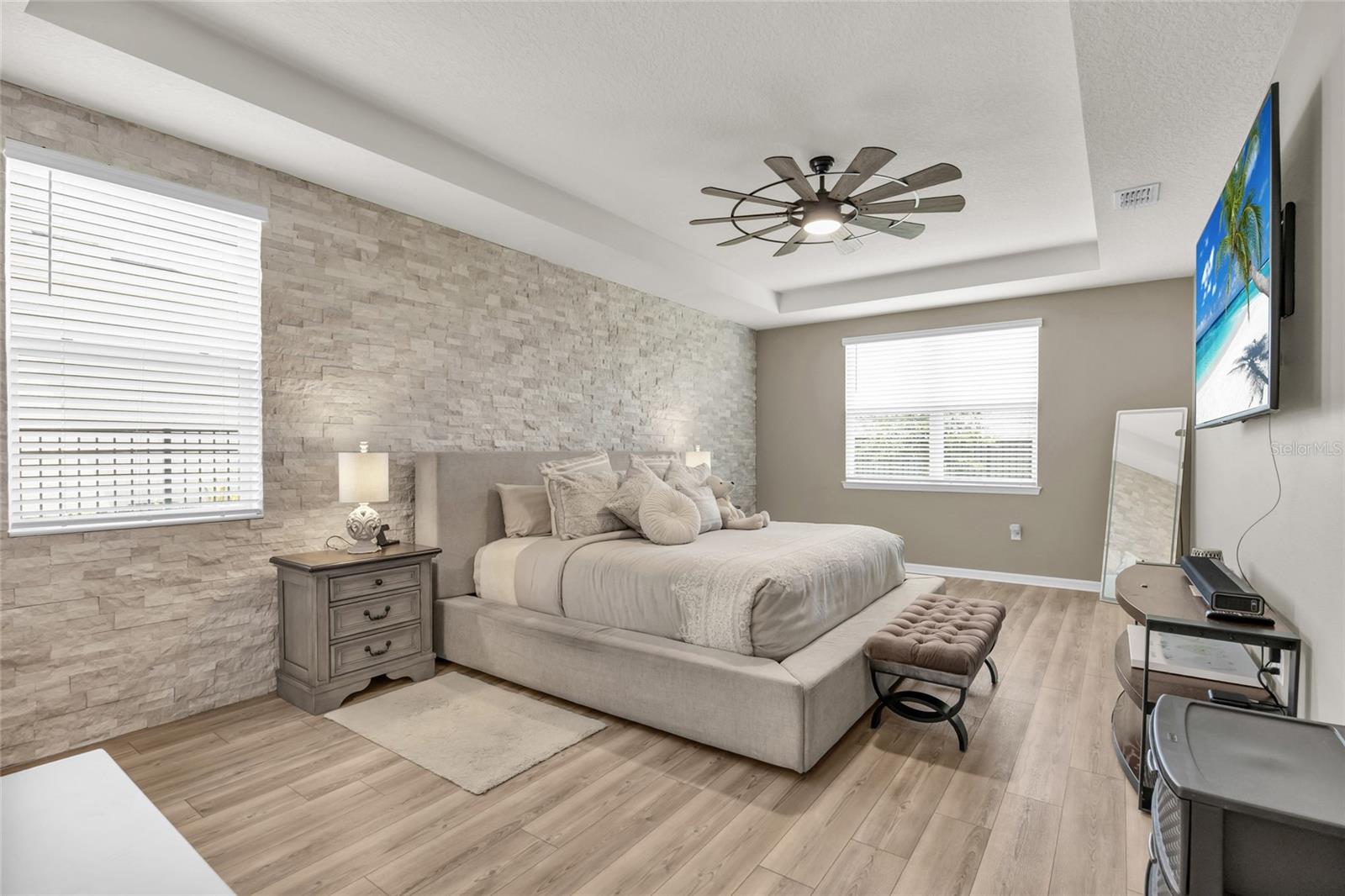 ESTS/LAKEVIEW PRESERVE - Residential