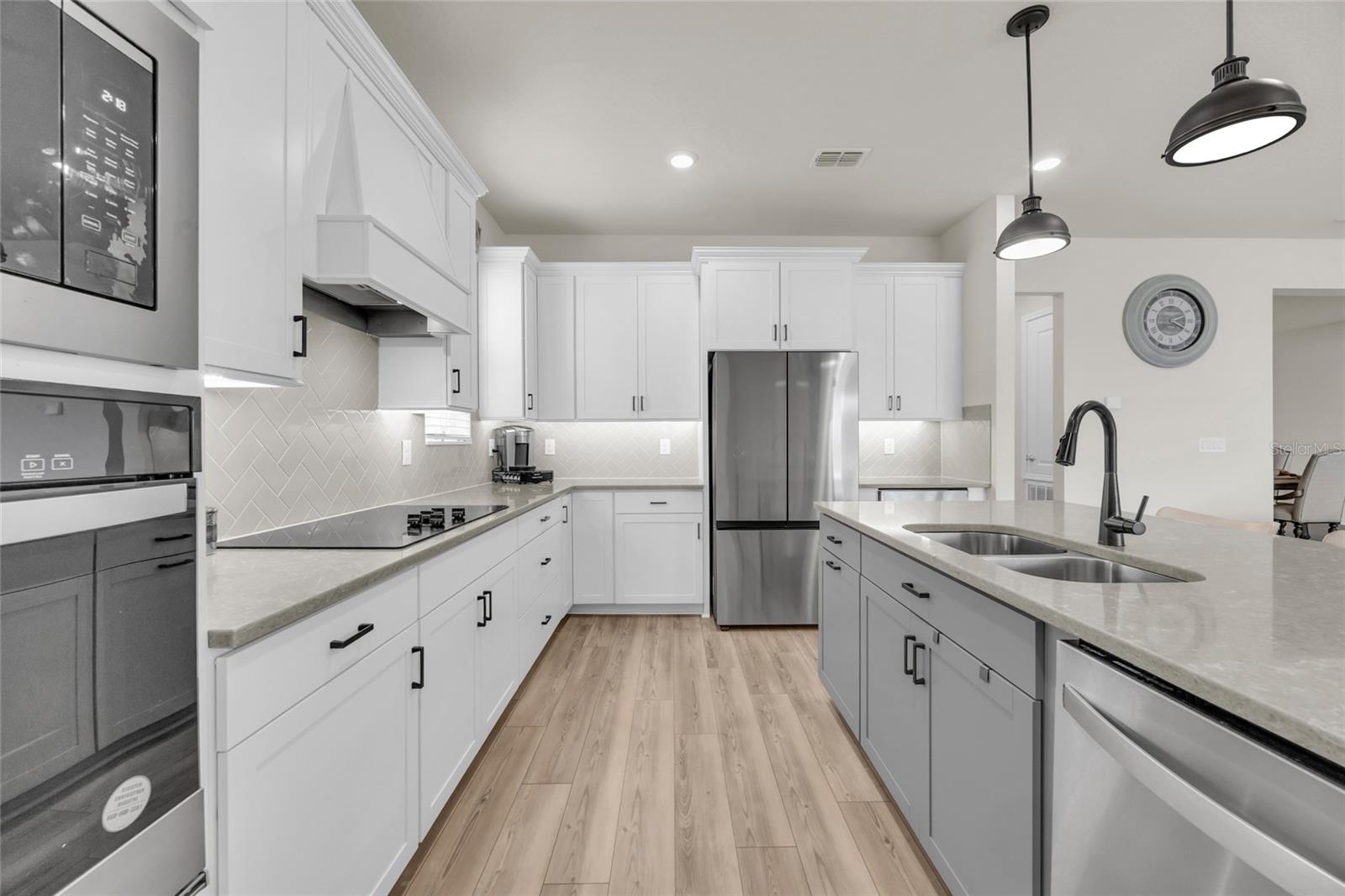 ESTS/LAKEVIEW PRESERVE - Residential