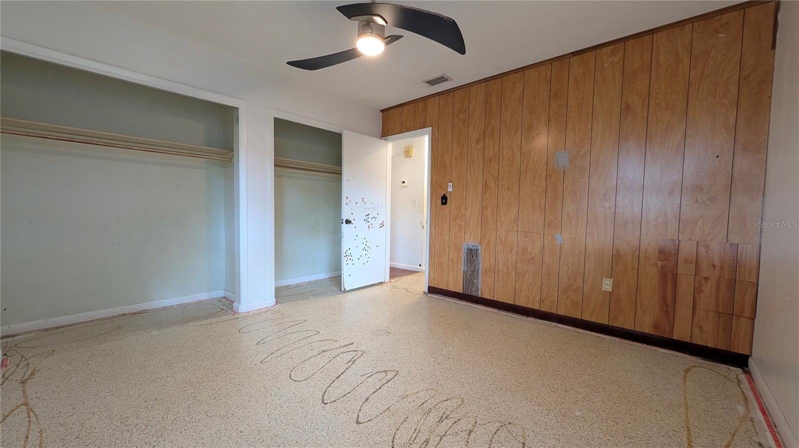 DUNEDIN LAKEWOOD ESTATES 3RD ADD - Residential