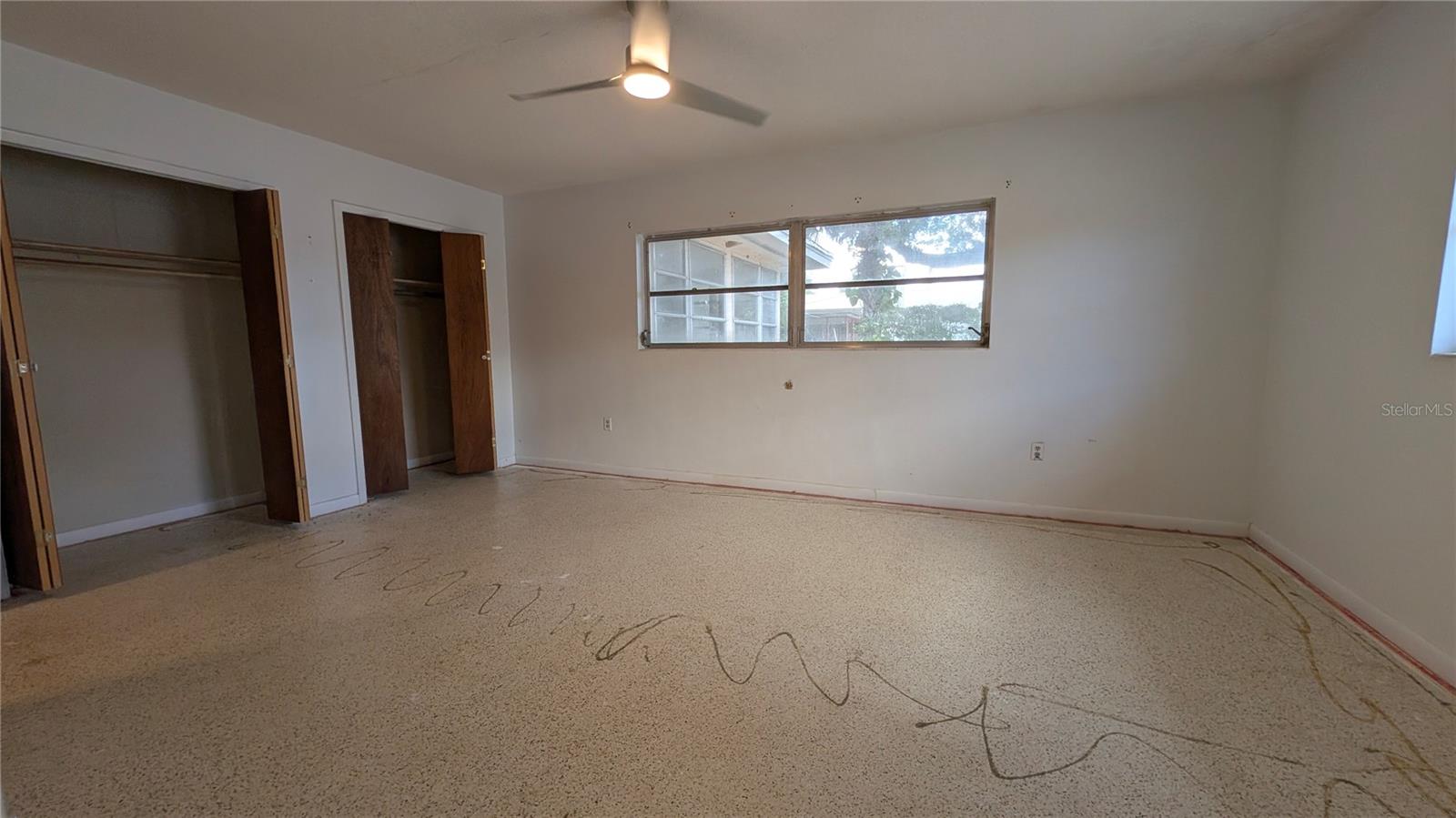 DUNEDIN LAKEWOOD ESTATES 3RD ADD - Residential