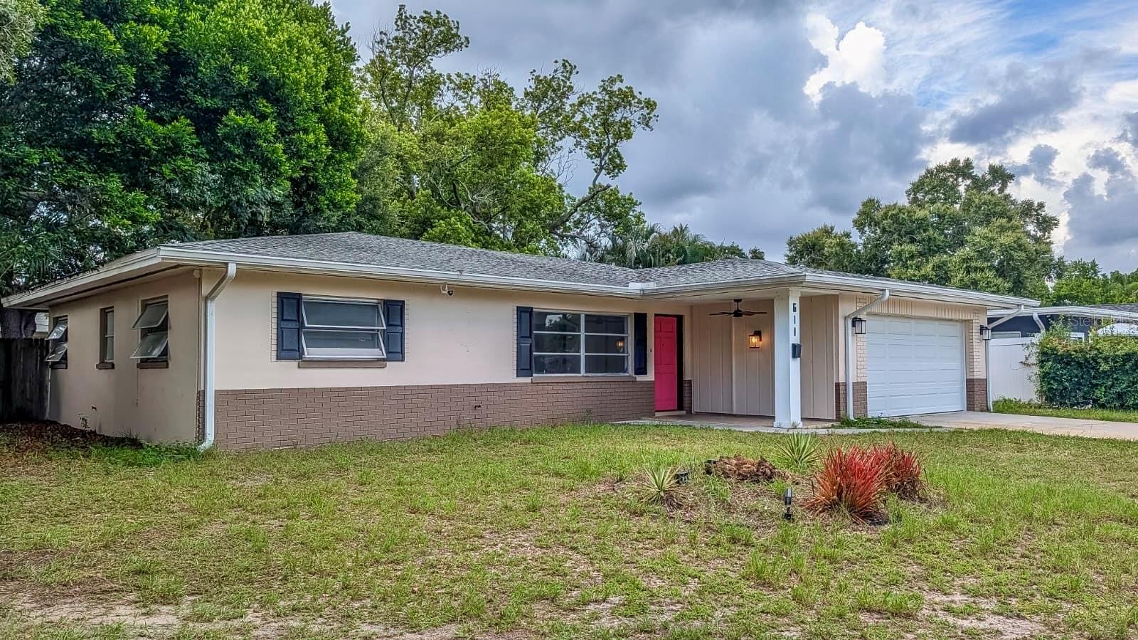 DUNEDIN LAKEWOOD ESTATES 3RD ADD - Residential