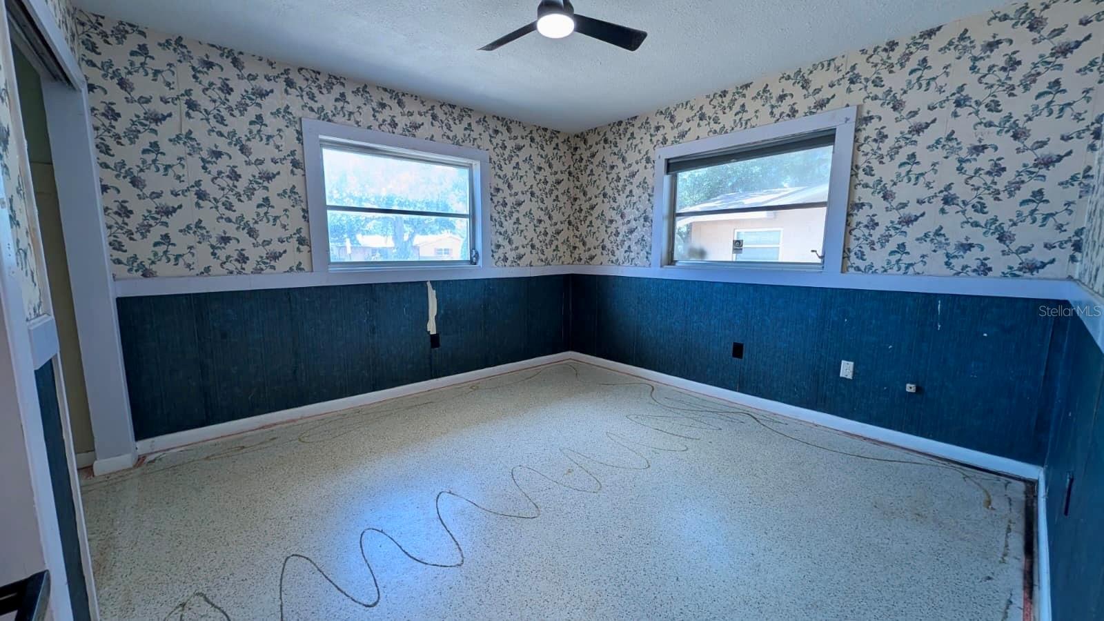 DUNEDIN LAKEWOOD ESTATES 3RD ADD - Residential