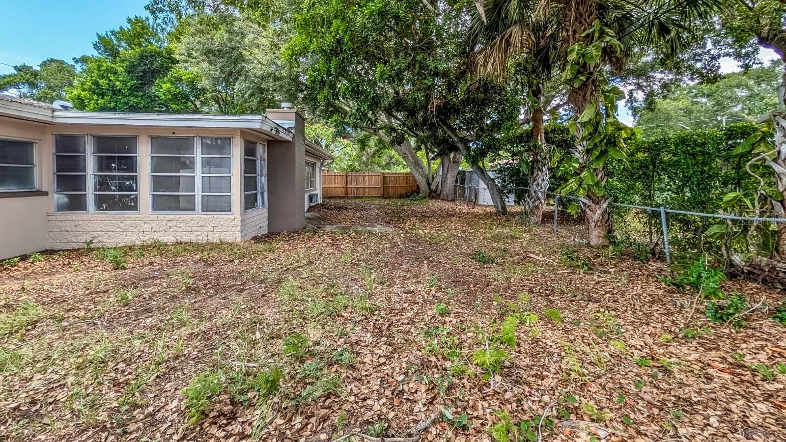 DUNEDIN LAKEWOOD ESTATES 3RD ADD - Residential