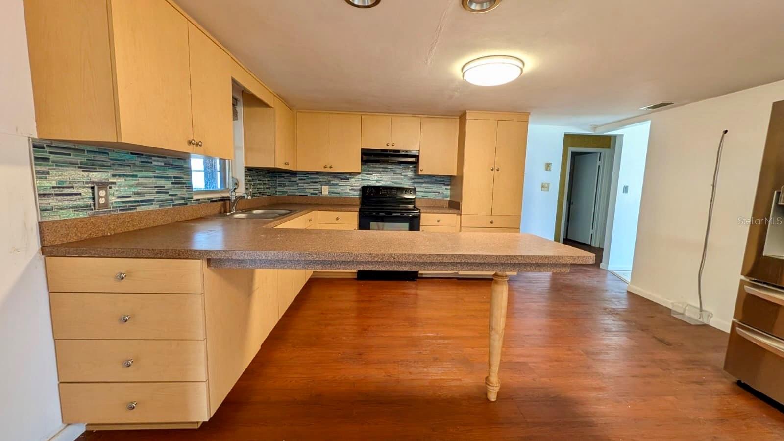 DUNEDIN LAKEWOOD ESTATES 3RD ADD - Residential