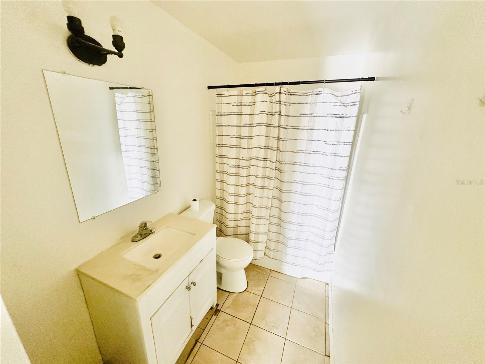 HOWARD CANNON PARK RESUB - Residential Income