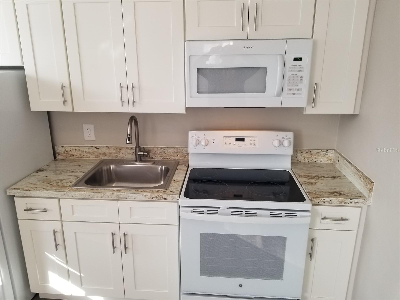 UPTOWN - Residential Lease