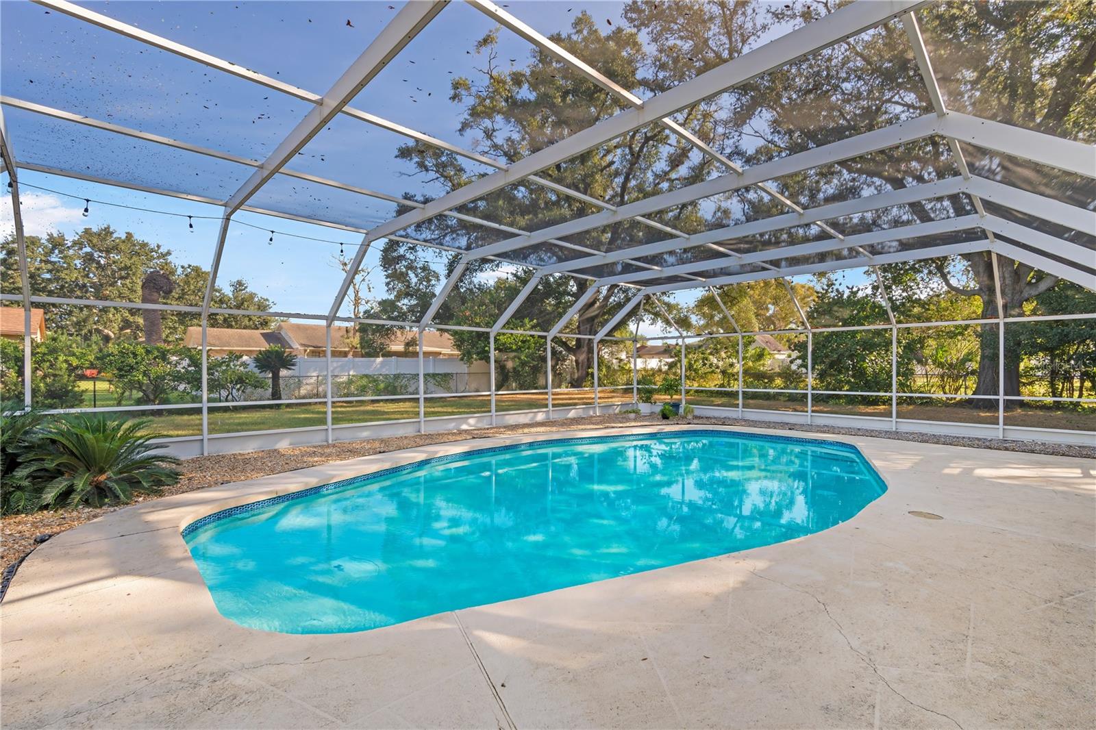 LINCOLN PARK - Residential Lease