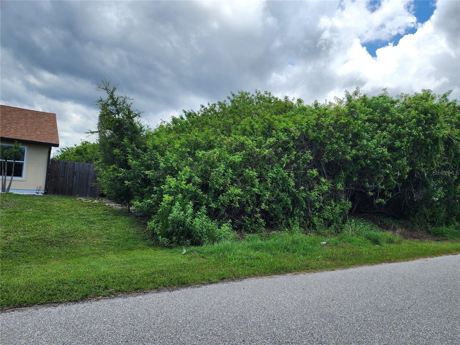 PORT CHARLOTTE SEC 063 - Land