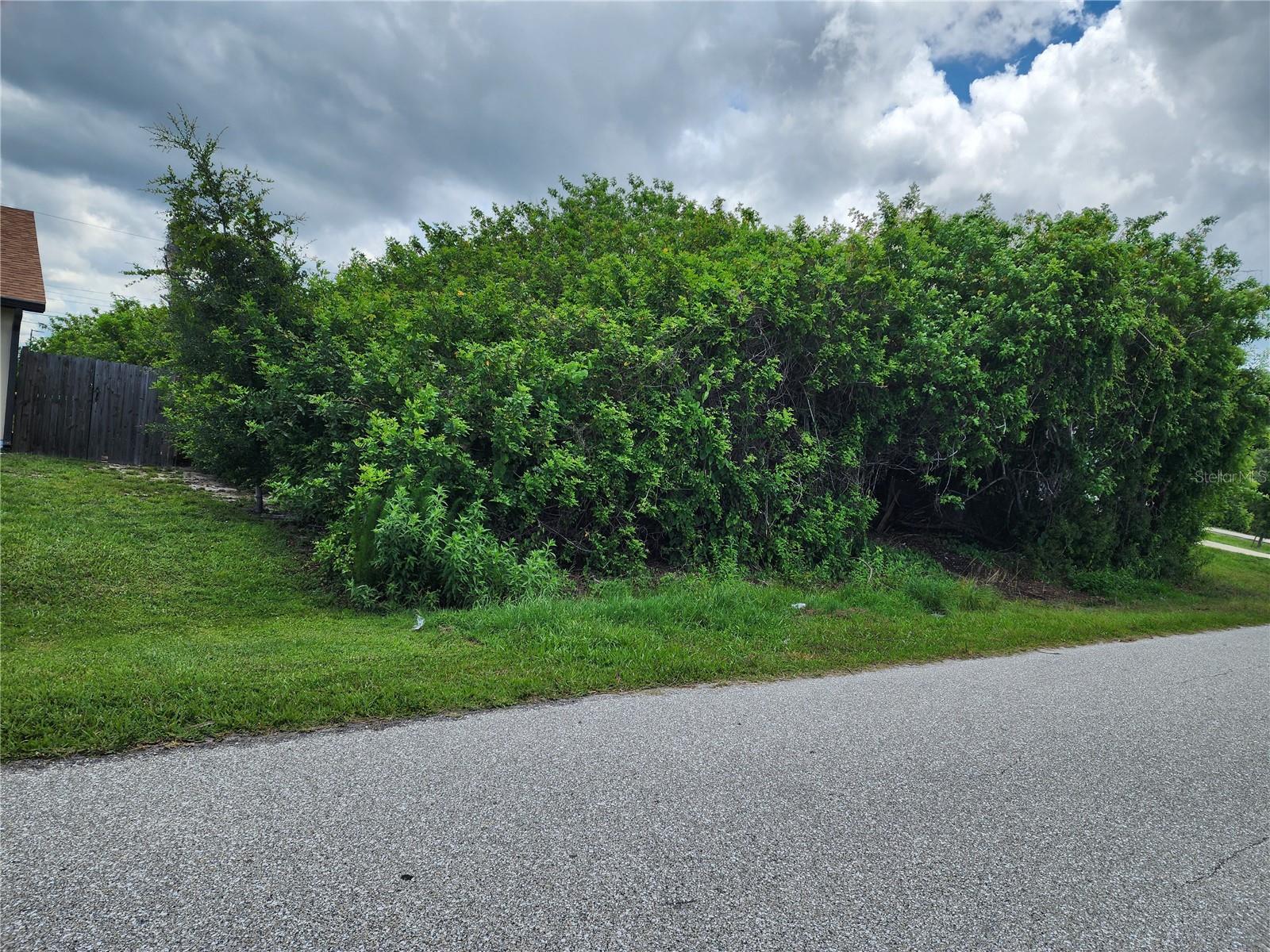 PORT CHARLOTTE SEC 063 - Land