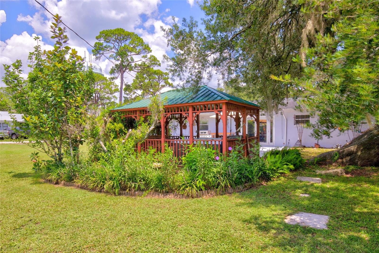 HILLSDALE - Residential