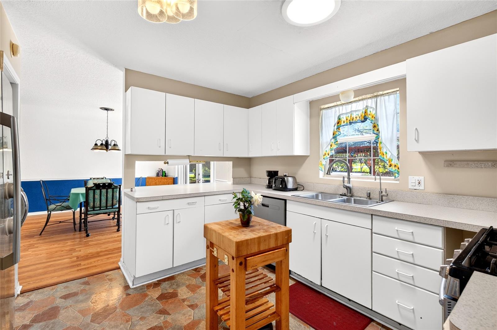 HILLSDALE - Residential