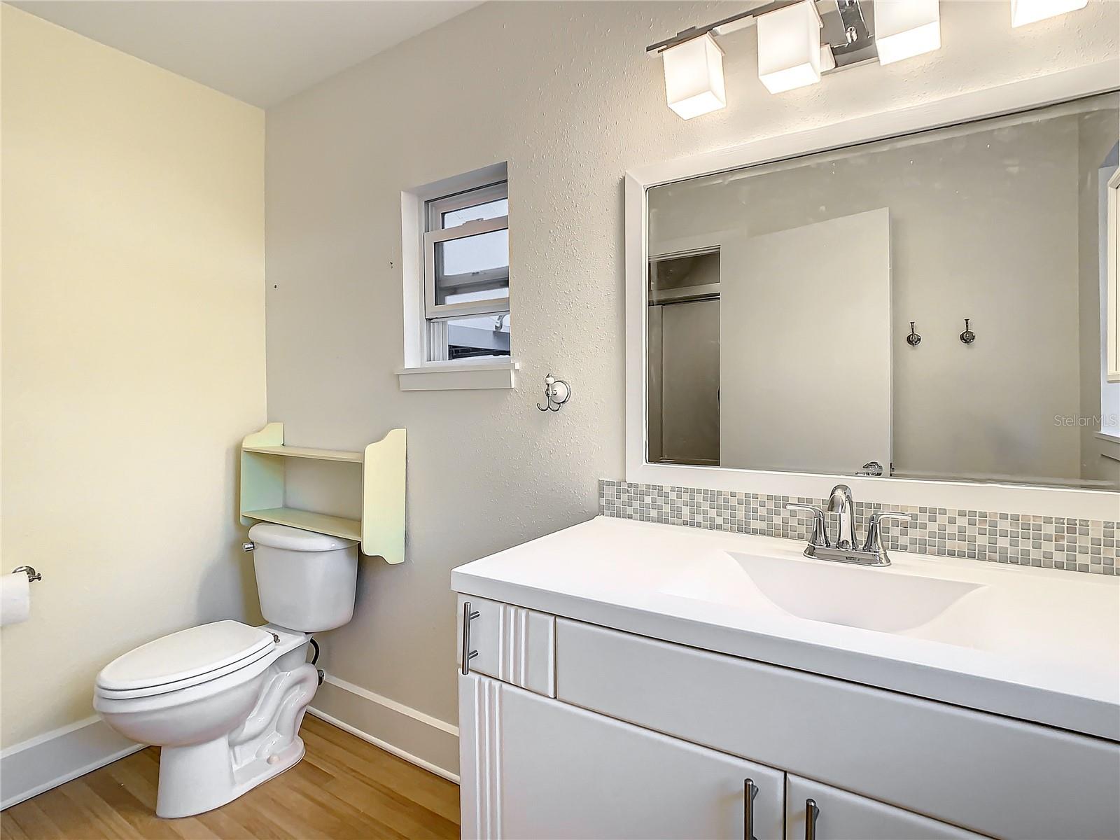 PINELLAS ADD TO ST PETERSBURG FLA - Residential Lease