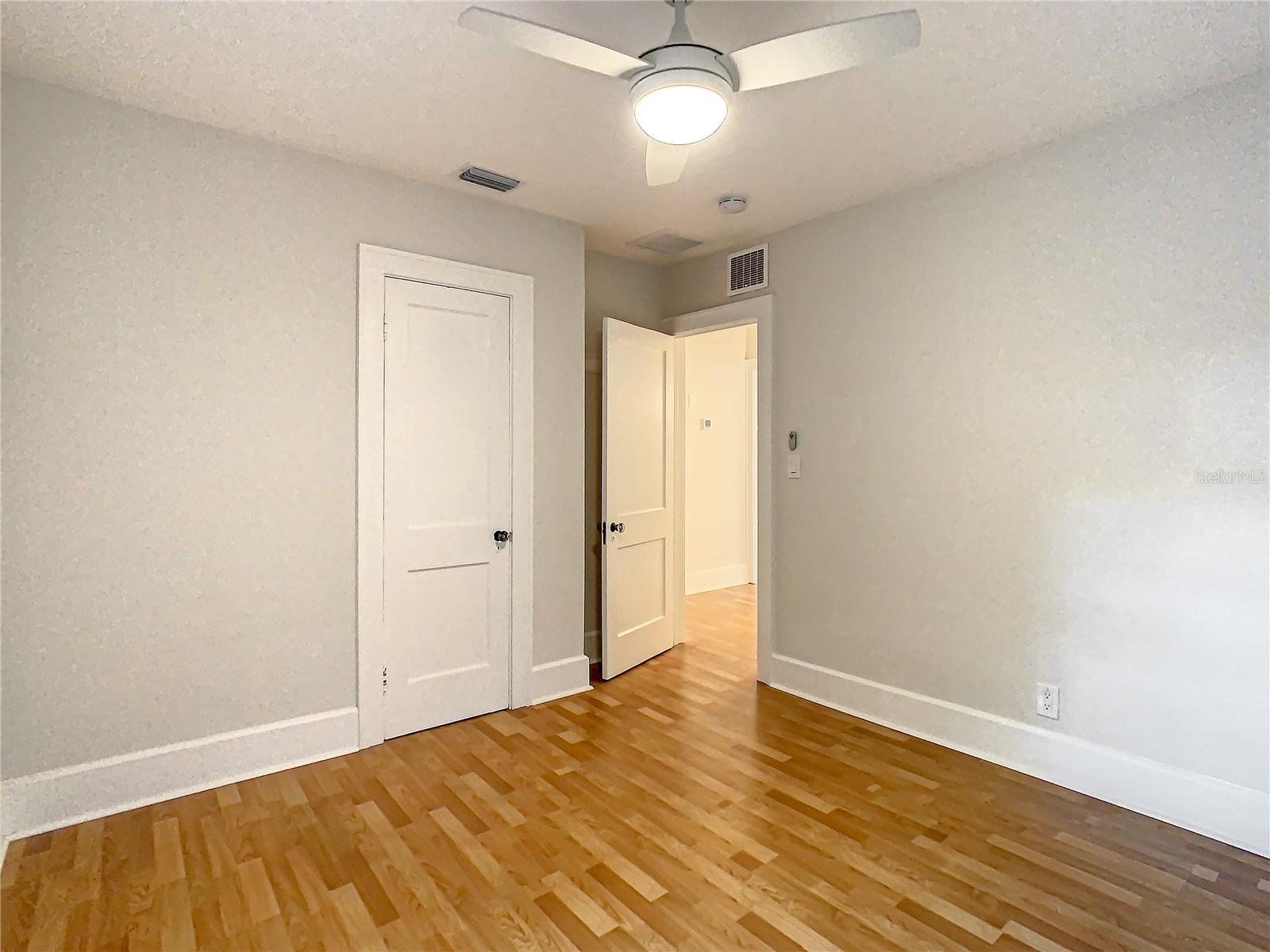 PINELLAS ADD TO ST PETERSBURG FLA - Residential Lease