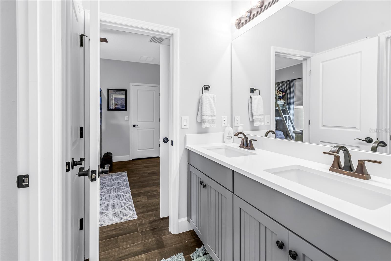 ARTISAN LAKES EAVES BEND PH I SP A-K - Residential