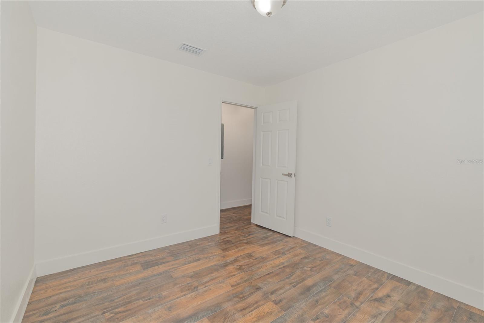 DOMMERICH ESTATES 1ST ADD - Residential Lease
