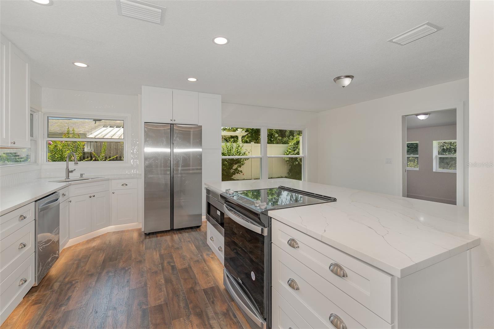DOMMERICH ESTATES 1ST ADD - Residential Lease