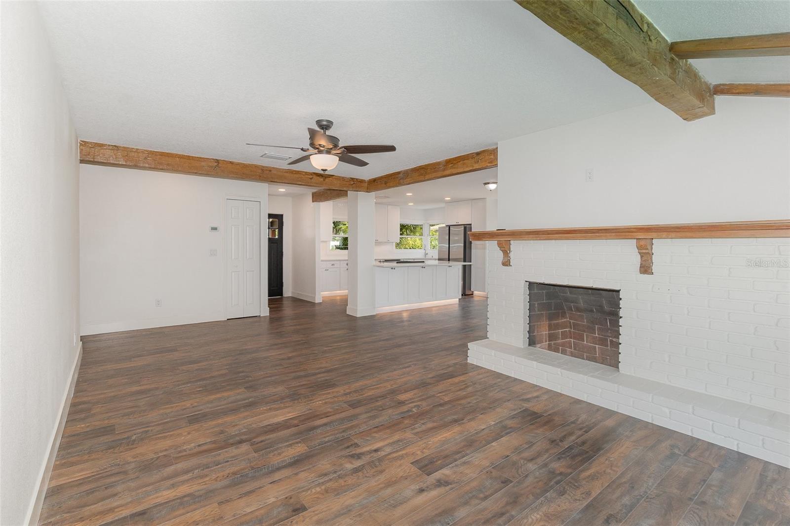 DOMMERICH ESTATES 1ST ADD - Residential Lease
