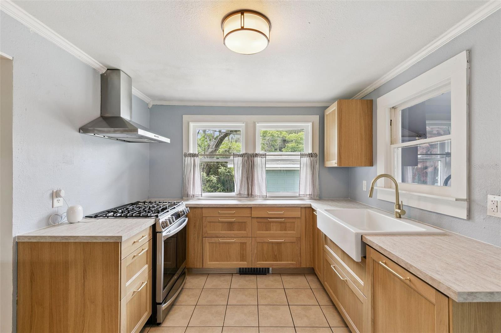 PINE HEIGHTS - Residential Lease