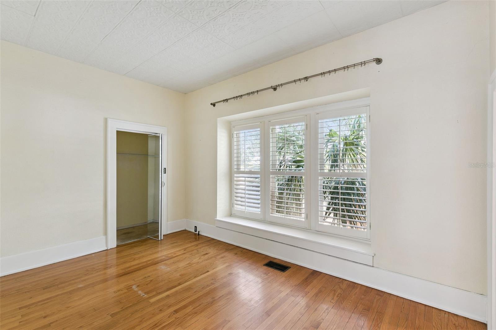 PINE HEIGHTS - Residential Lease