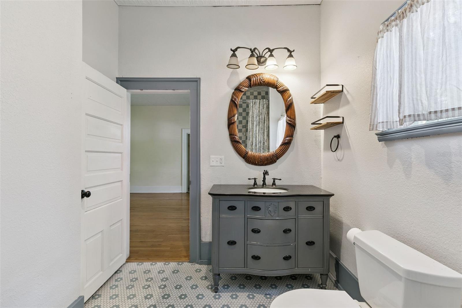 PINE HEIGHTS - Residential Lease