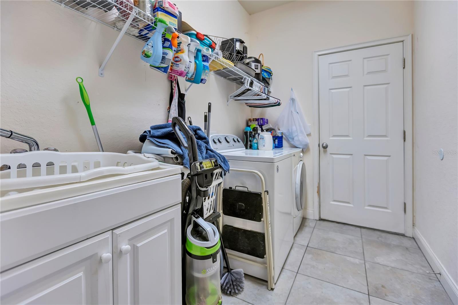 HARTFORD ESTATES - Residential