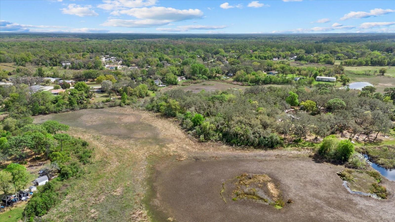 GOLDEN ACRES - Land