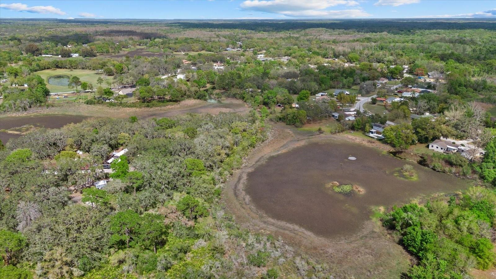 GOLDEN ACRES - Land