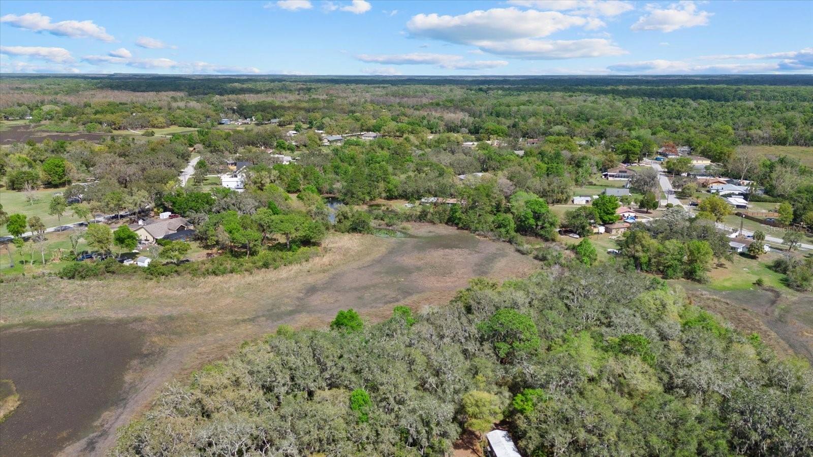 GOLDEN ACRES - Land