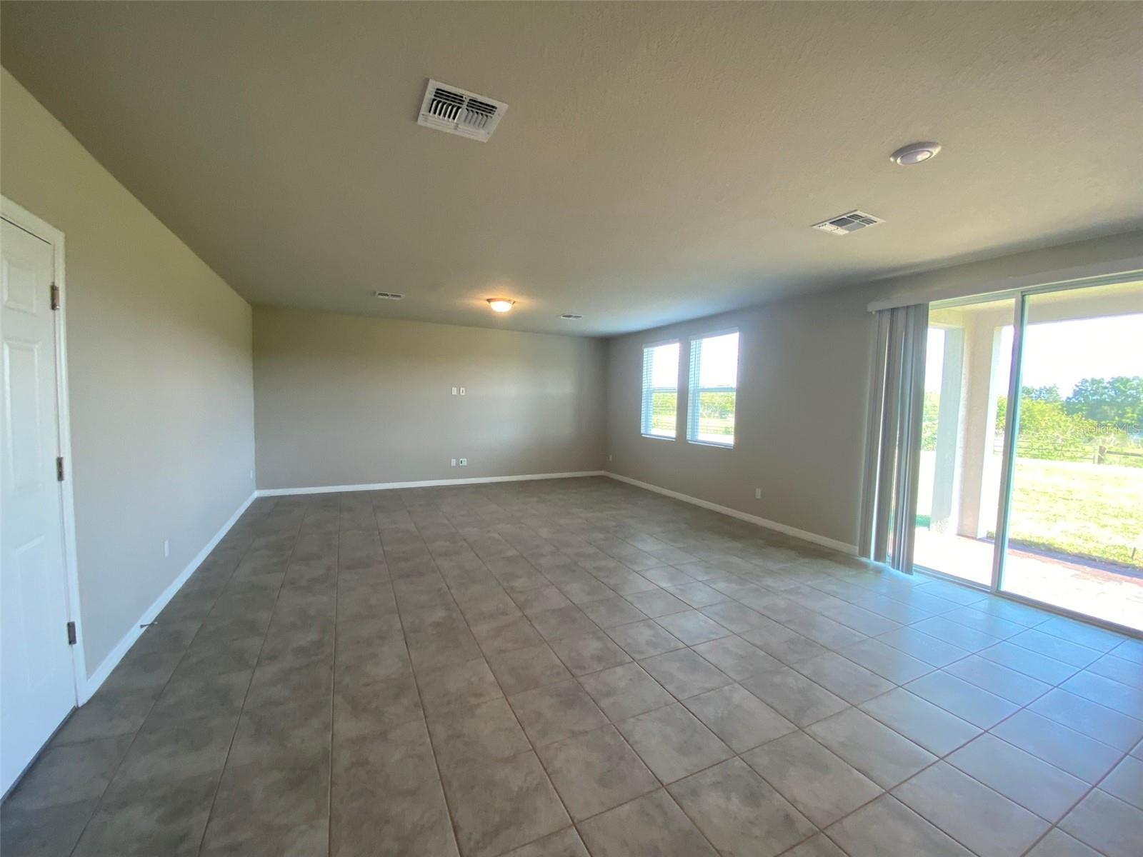 SILVER SPGS 2 - Residential Lease