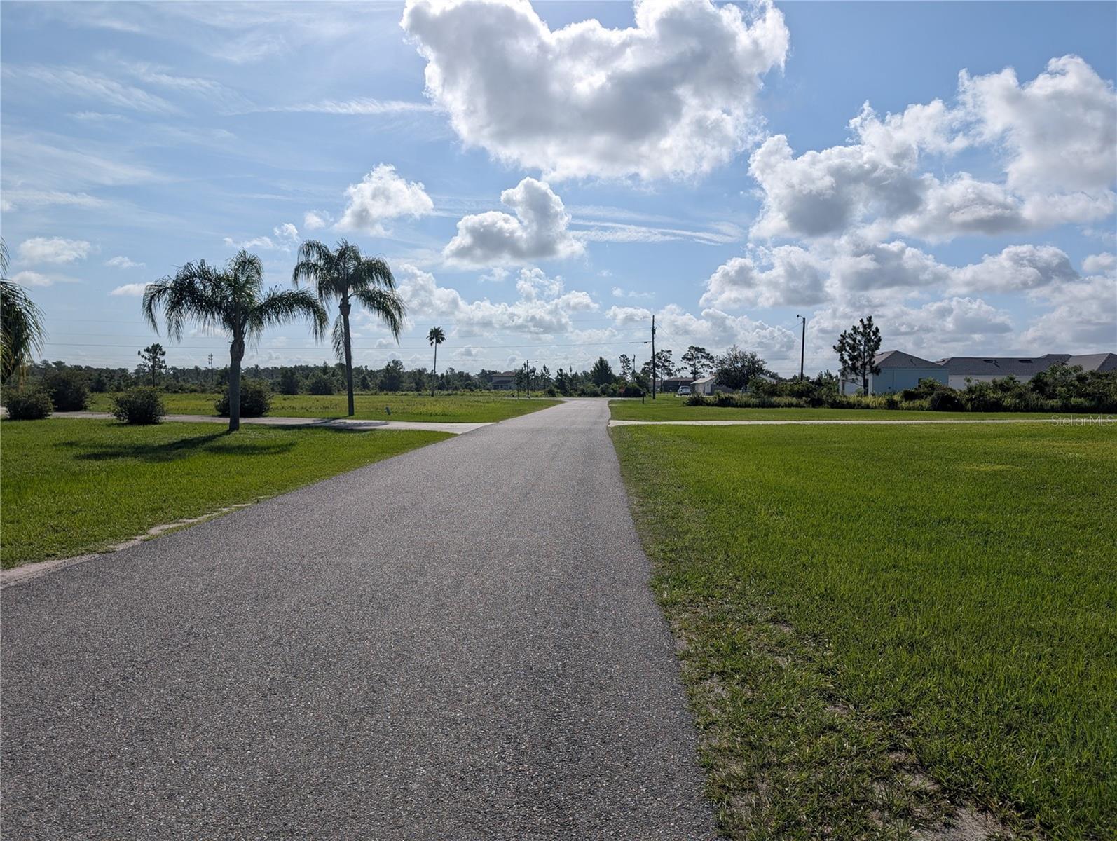 INDIAN LAKE ESTATES - Land