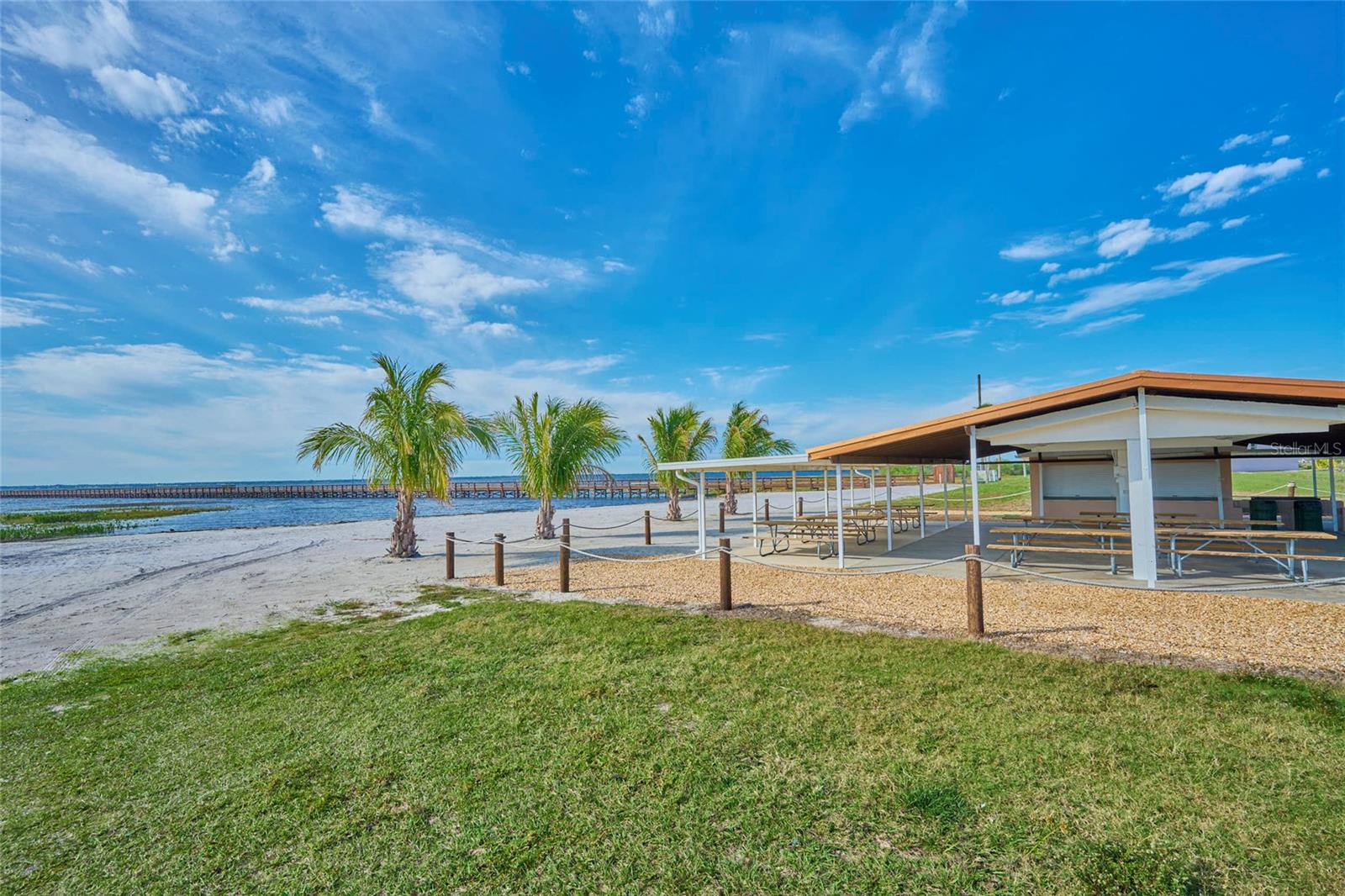 INDIAN LAKE ESTATES - Land