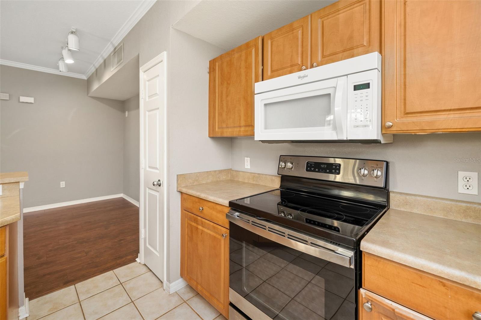 ADMIRALS WALK - Residential