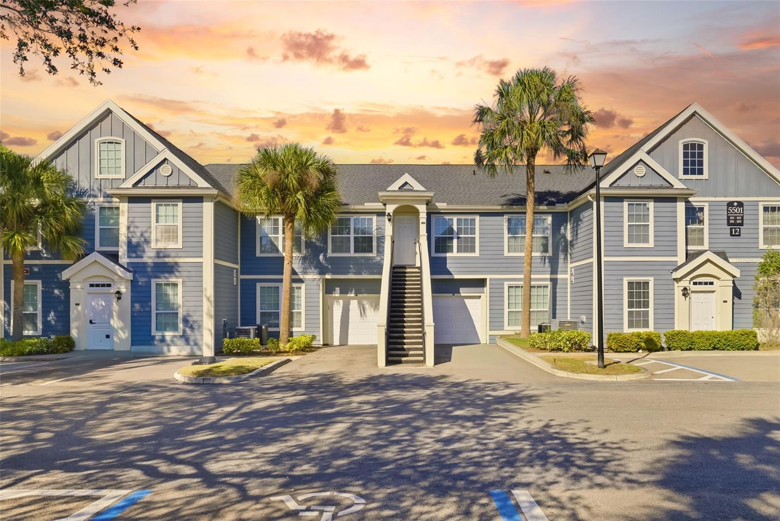 ADMIRALS WALK - Residential