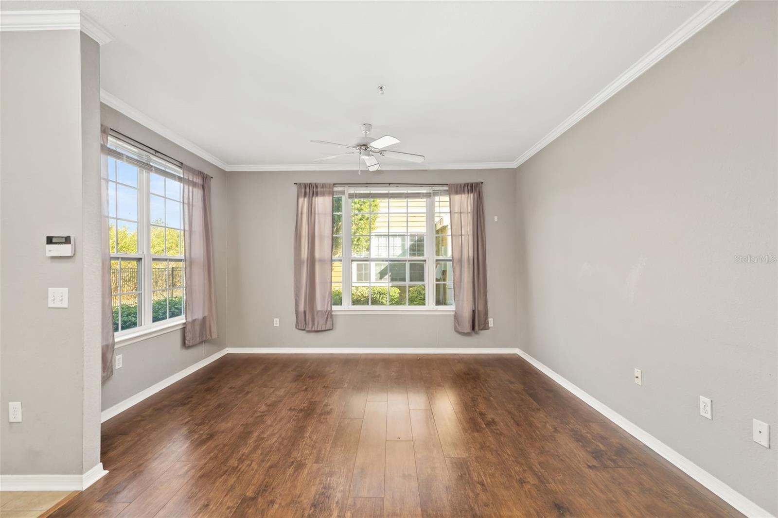 ADMIRALS WALK - Residential