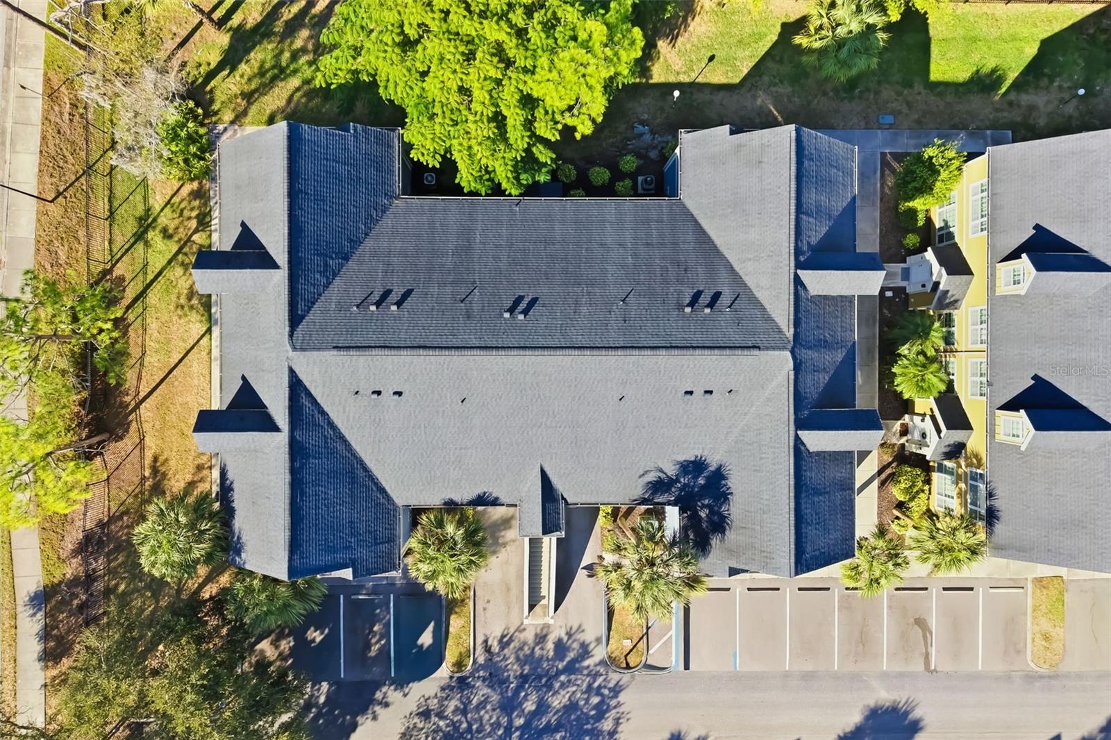 ADMIRALS WALK - Residential